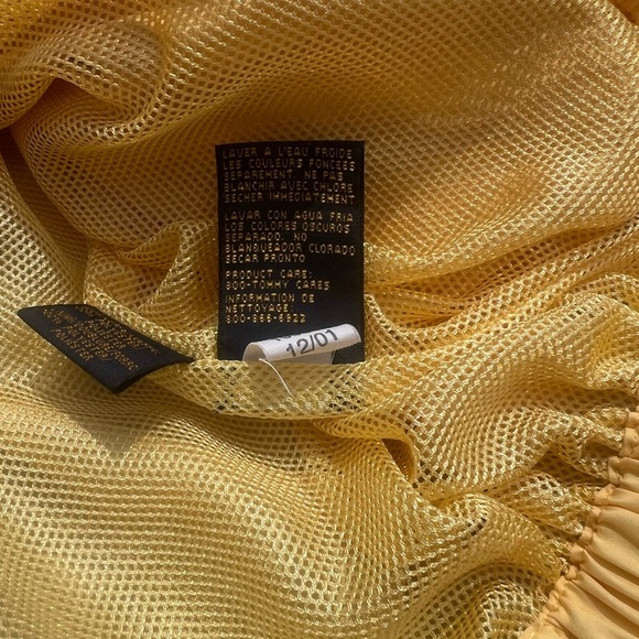 Tommy Hilfiger Golf, Yellow Windbreaker Lightweight Athletic Jacket, Size L - Picture 4 of 9